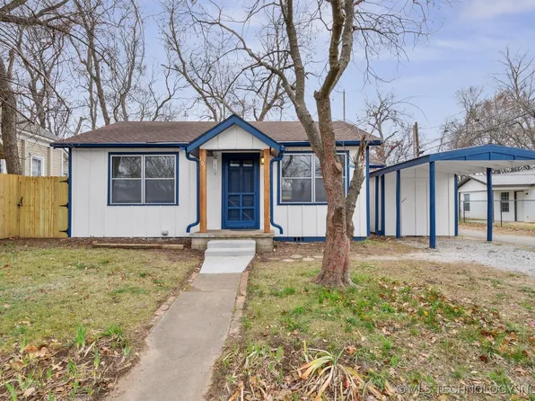 105 W 7th St, Claremore, OK 74017