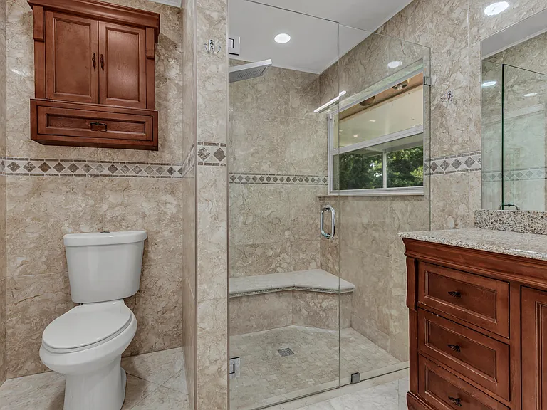 21452 Woodchuck Ln — Photo 9