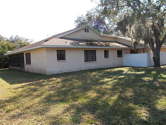 5th image of 4413 Chimney Creek Dr