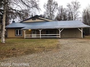 2225 Badger Rd, North Pole, AK 99705