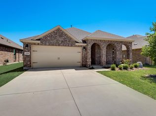 2700 Ainsworth Rd, Aubrey, TX 76227