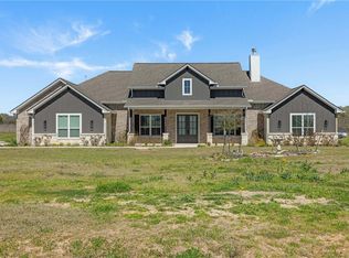 3266 Hunters Crossing Trl, Bryan, TX 77808