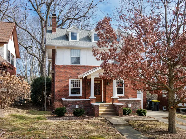 1304 Hillcrest St, Normal, IL 61761