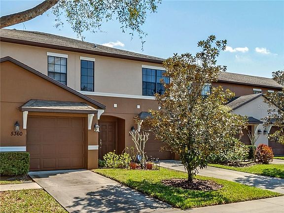 3rd image of 5350 Windsor Lake Cir