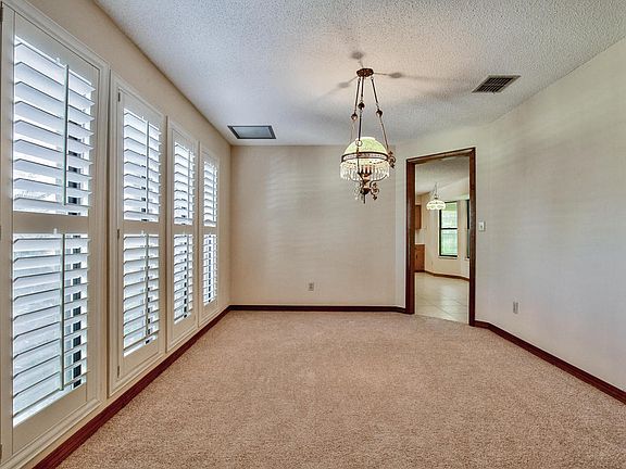 3rd image of 764 Arran Ct