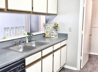 4658 Mercer University Dr #1801, Macon, GA 31210