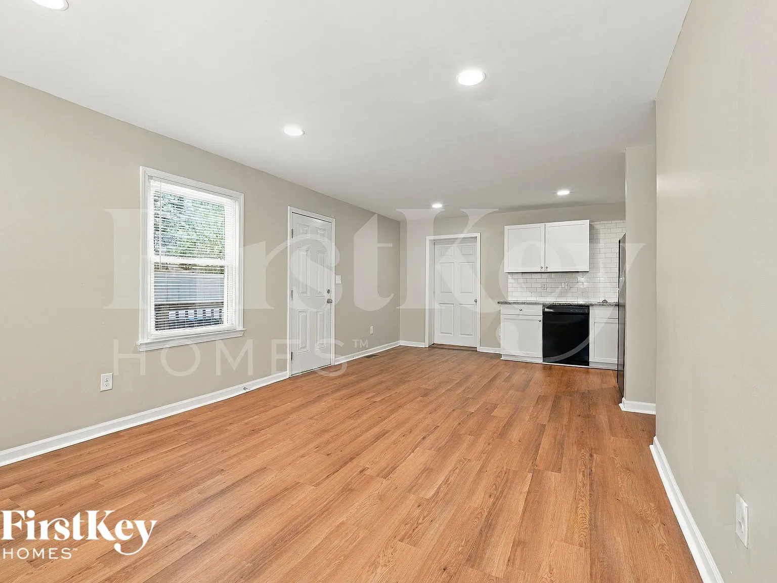 4 bed, 2.0 bath, 1311 sqft, $1,695 — Photo 3