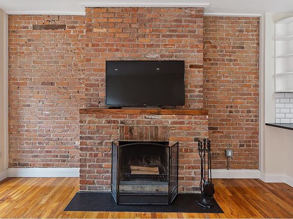4th image of 179 Union St APT 3