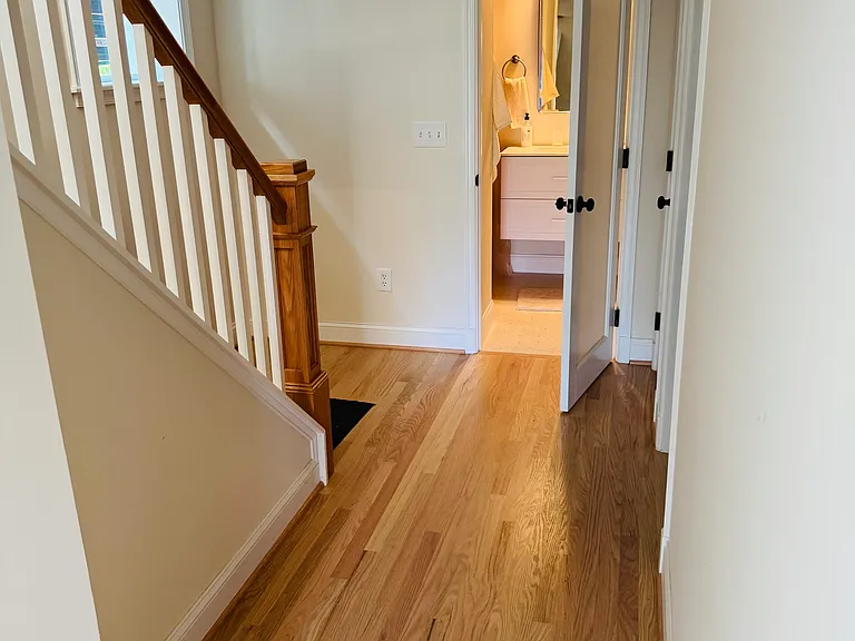 3309 Highwood Dr SE — Photo 17