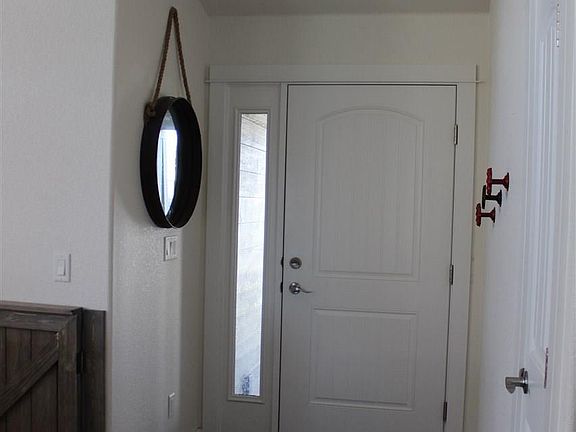 3rd image of 619 Fort Clay St