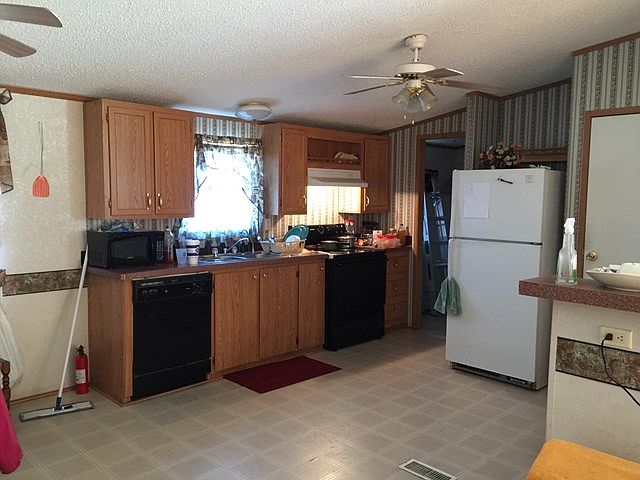 2nd image of 48 N Mesa Cir