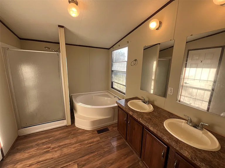 133 Country Oaks St — Photo 23
