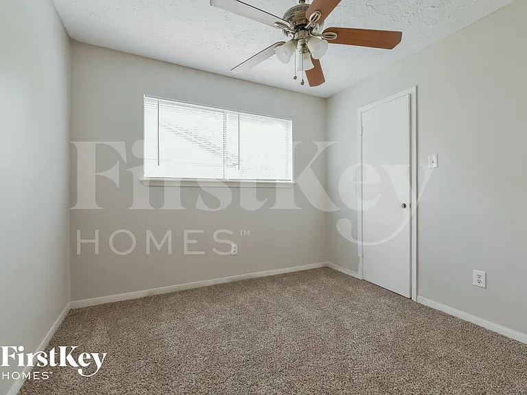 2506 Rambling Brook Dr — Photo 10