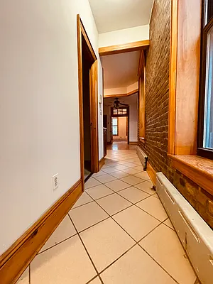 Rented by Myerowtz/Satz Realty Corp | media 23