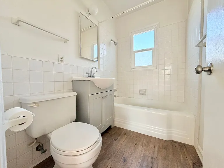 31 N Dos Caminos Ave — Photo 4