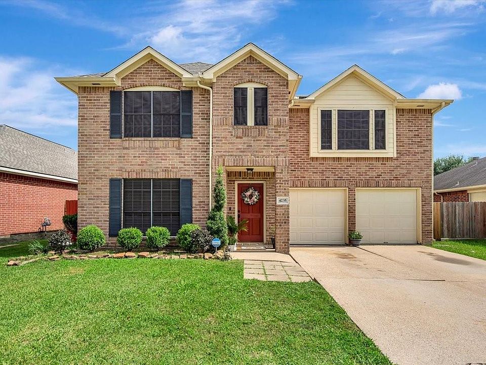 1st image of 4235 Park Ridge Dr