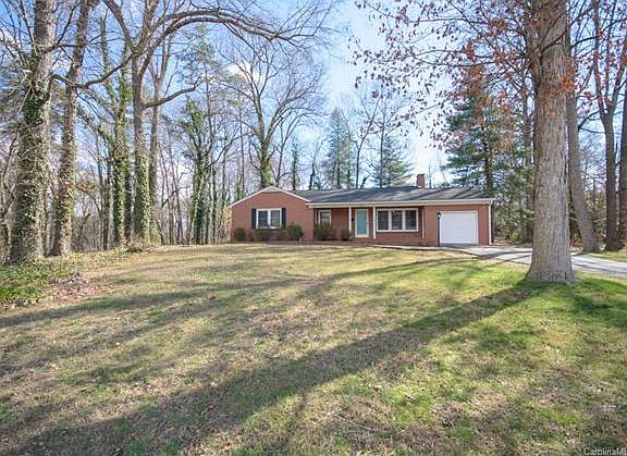 2nd image of 712 Dogwood Dr
