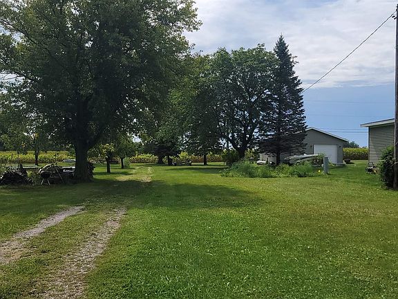 2nd image of 7036 Krohn Rd