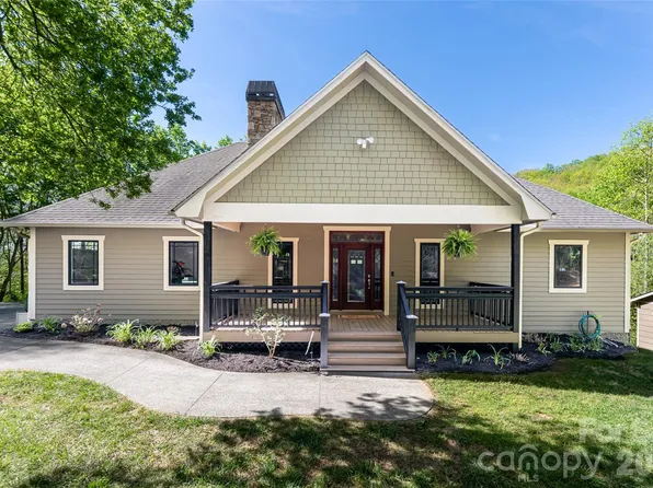36 Snowshoe Dr, Asheville, NC 28803