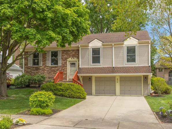 215 Lynbrook Dr, Bloomingdale, IL 60108