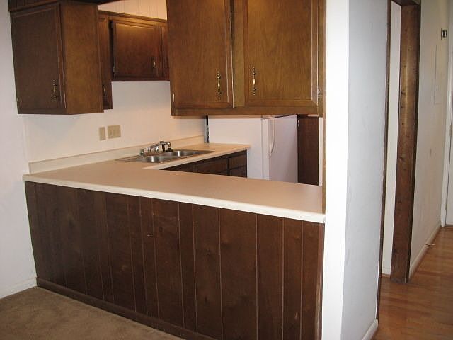 2nd image of 140 Colony Dr