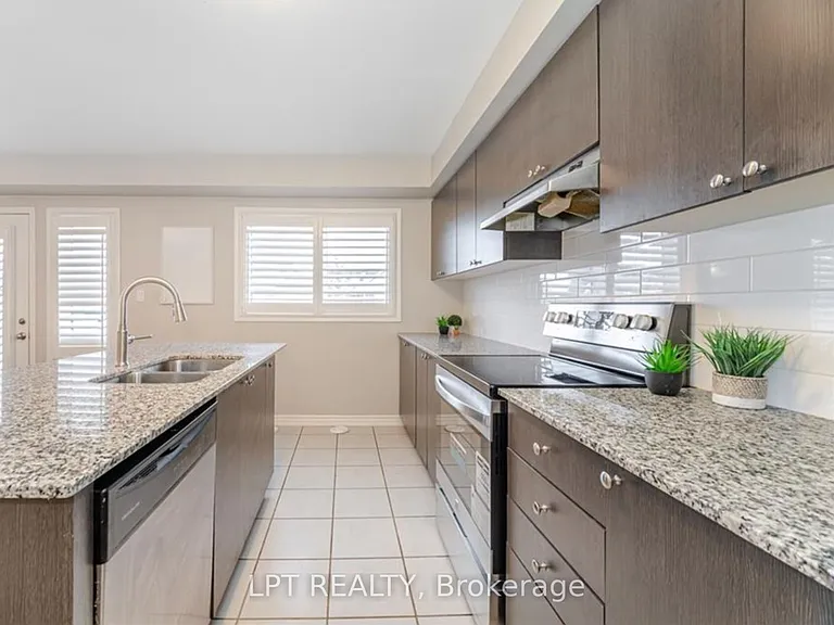 554 Goldenrod Ln #140 — Photo 17