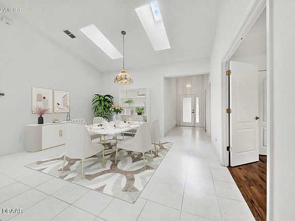 3rd image of 1914 Sprucewood Way