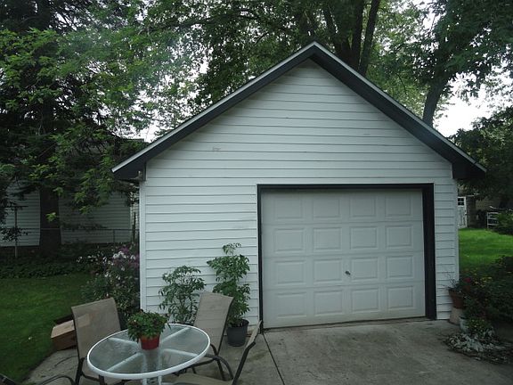 4th image of 310 10th St SW