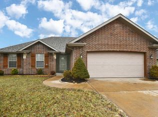 5619 N 12th Ave, Ozark, MO 65721