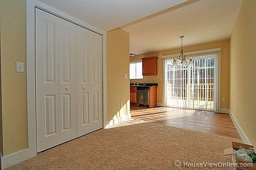 4th image of 2271 Garrett Ln APT E