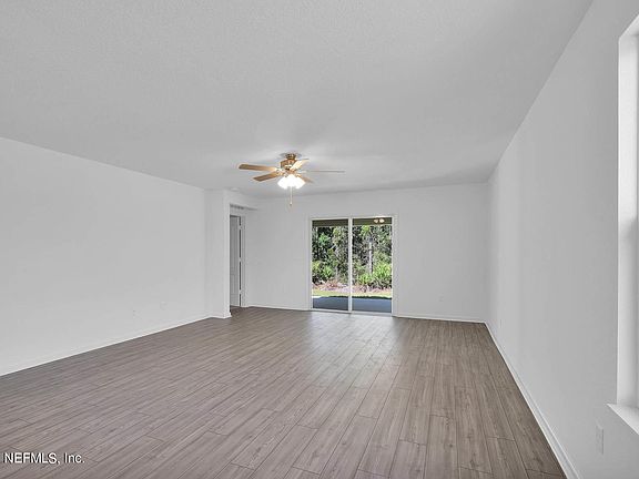 5th image of 8646 Newnan Lake Dr