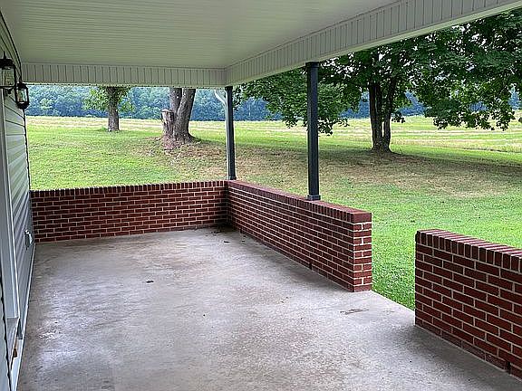 Large 300 sq foot porch