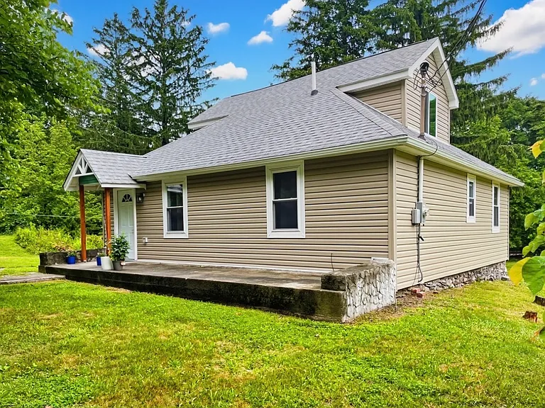 199 Hardytown Rd — Photo 31