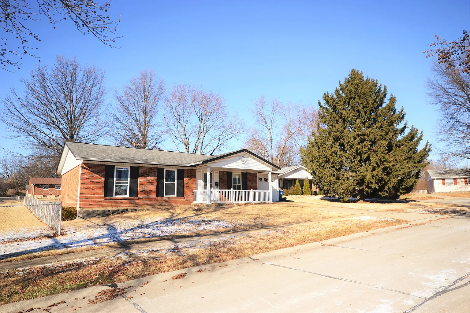 2505 Black Pine Ct photo 1