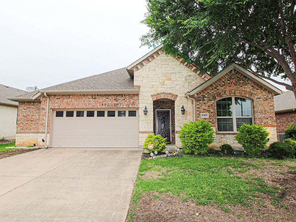 1st image of 9307 Water Oak Ct