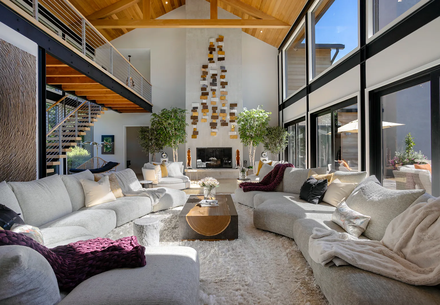 Stunner in Sagaponack — Photo 4