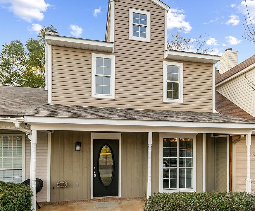 1st image of 111 N Idlewild Path