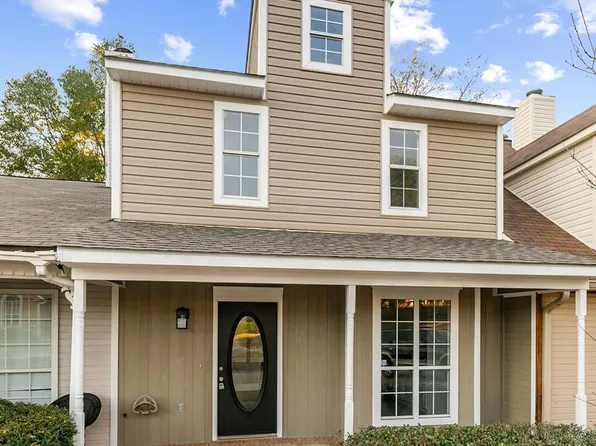 111 N Idlewild Path, Dothan, AL 36303