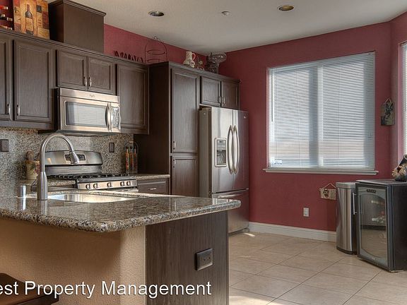 3rd image of 701 Berryessa St