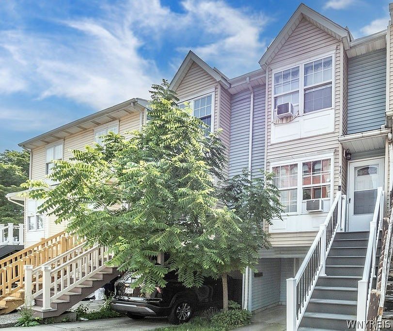 1st image of 345 Connecticut St