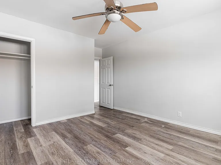 75 King Edward Ave — Photo 14