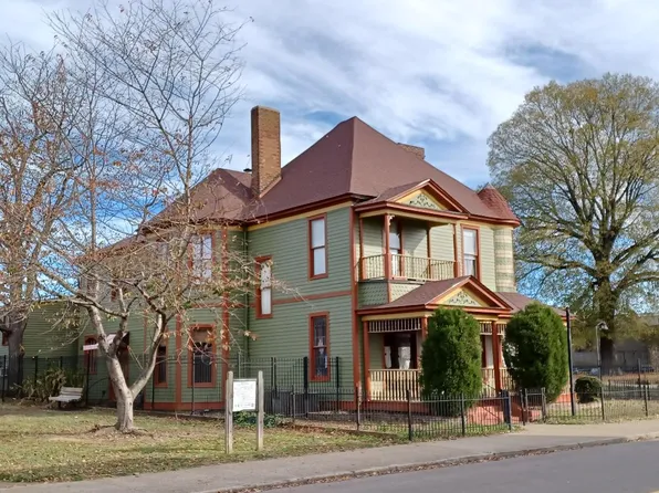 415 E Lafayette St #101, Jackson, TN 38301