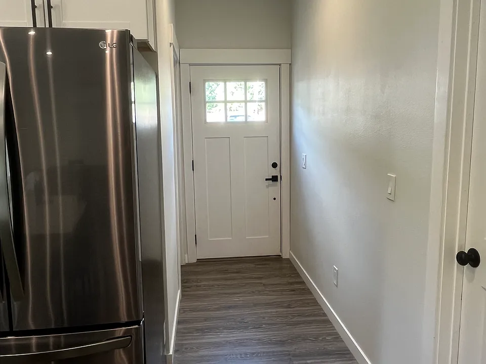 193 Brooks Rd