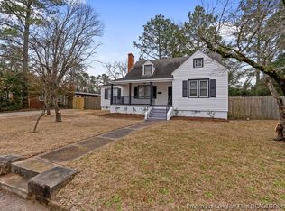 206 Sherman Dr, Fayetteville, NC 28301