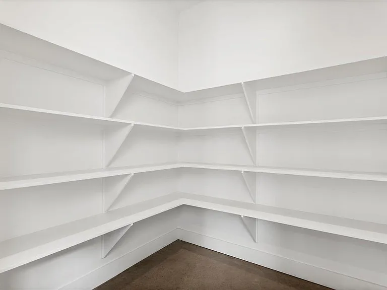301 Woodward St #B — Photo 13