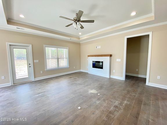 4th image of 200 Rae Drive