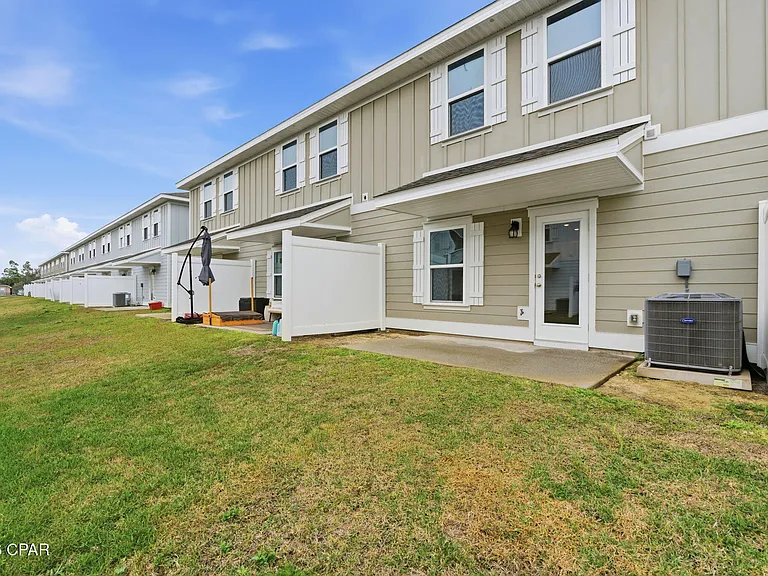 1678 Caleigh Ct — Photo 29