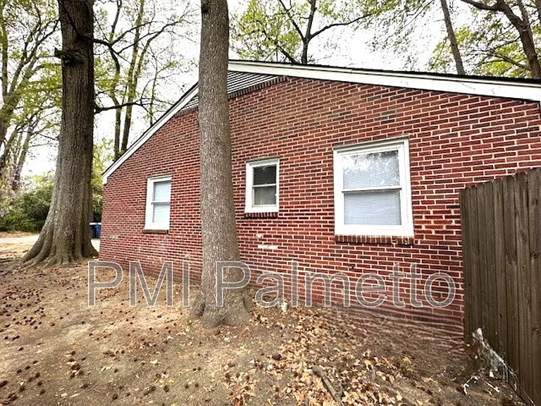 1319 Hendrix St — Photo 17