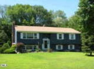 85 Old Castle Dr, Monroe, CT 06468