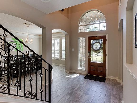3rd image of 13256 Meadow Creek Ln